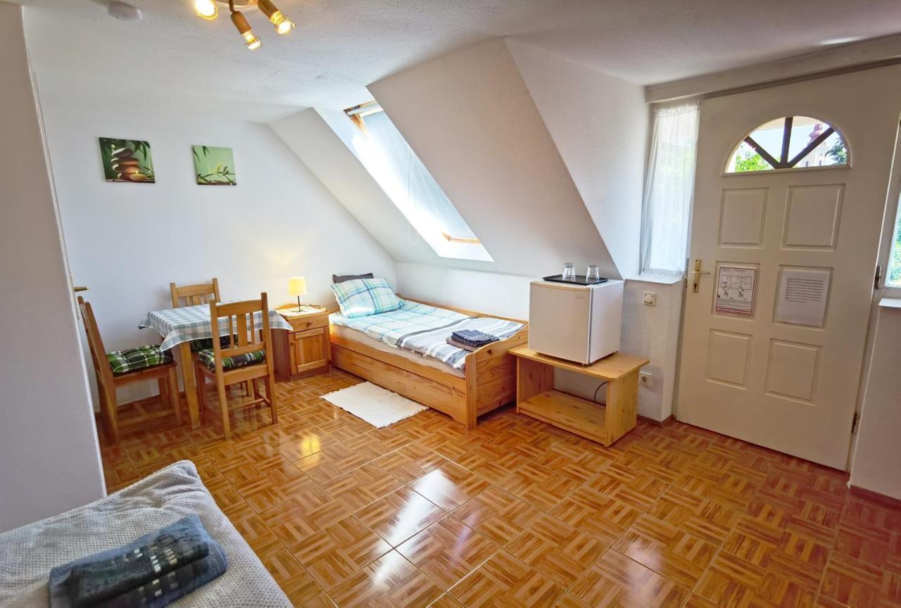 Family Vendeghaz Hajduszoboszlo Exterior foto